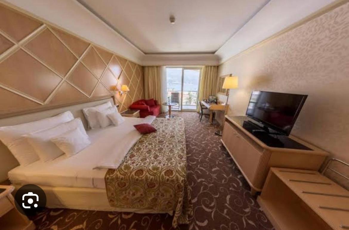 Hotel Zed- Near Airport 4*