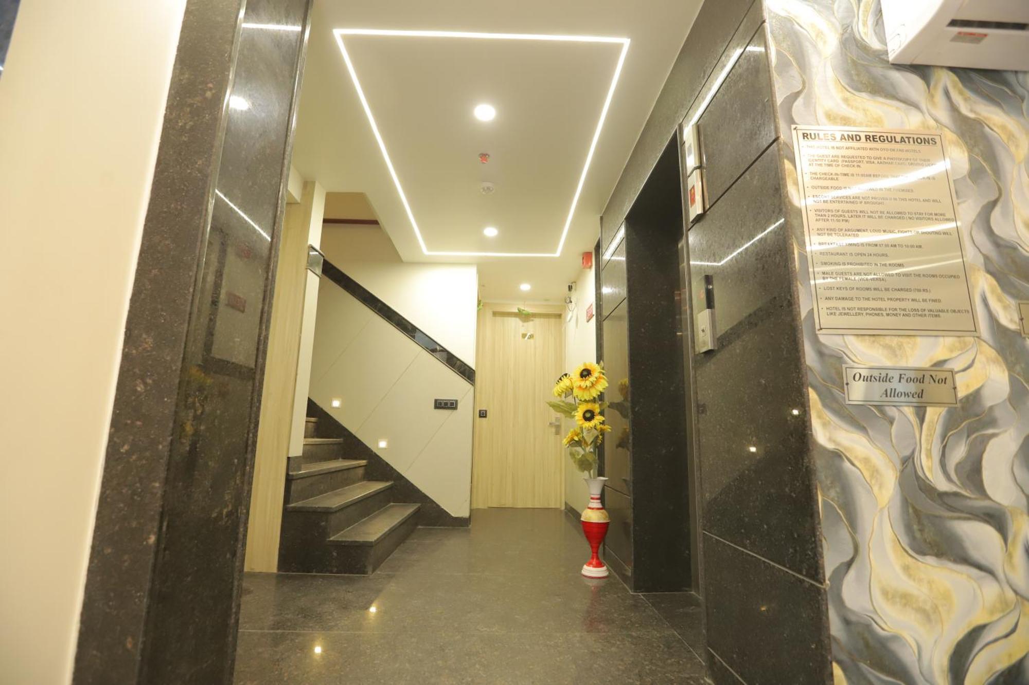 Zed- Near Airport 4*